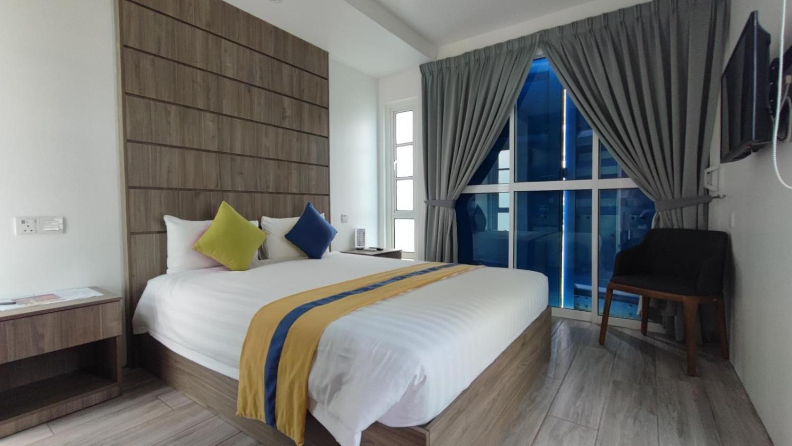 Solesor Kampong Beach Resort Порт-Діксон Екстер'єр фото